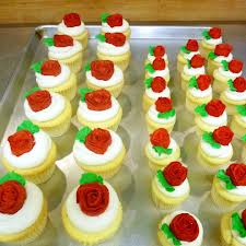 multiple cupcakes